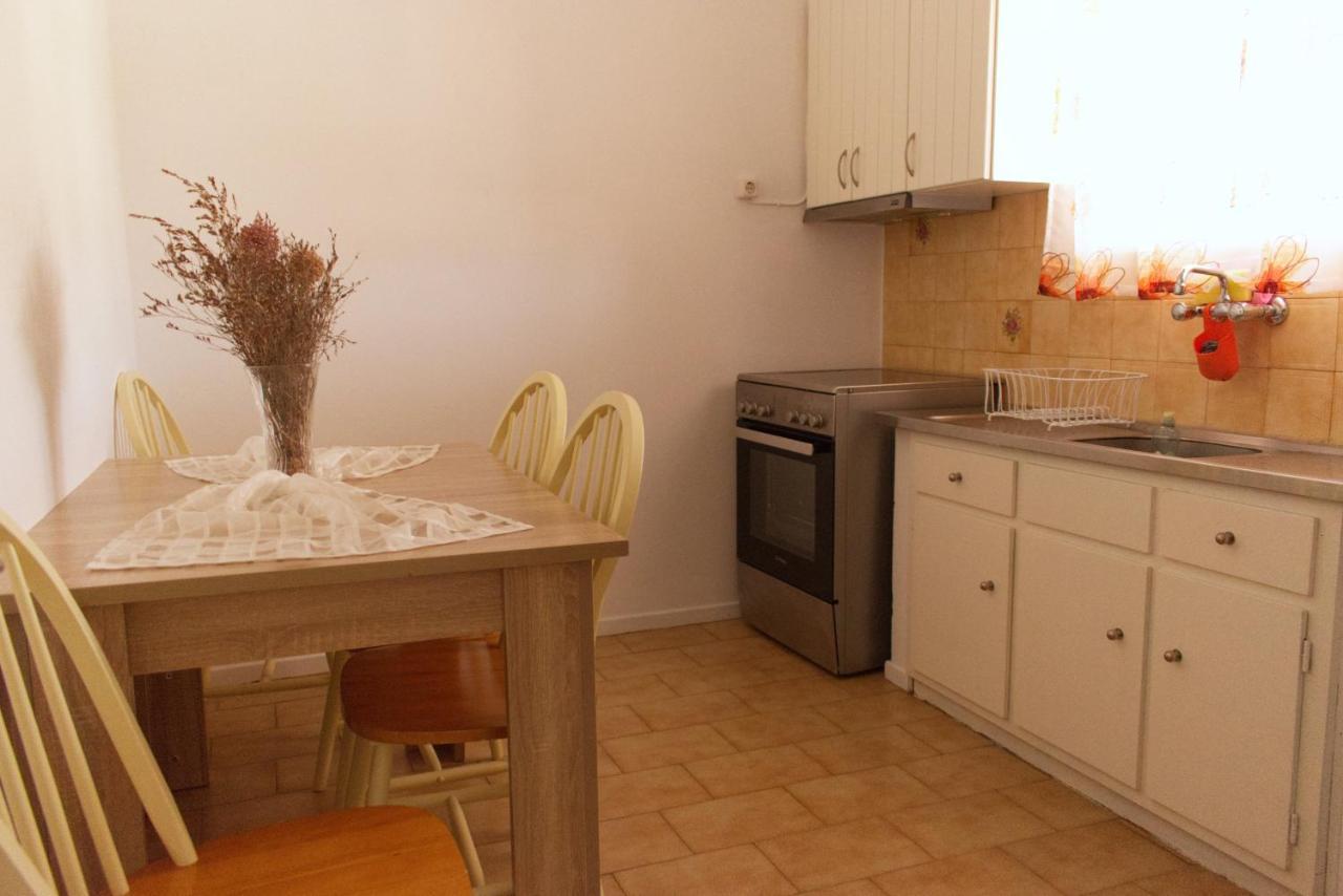 Вилла Margaret House Isterni  Экстерьер фото